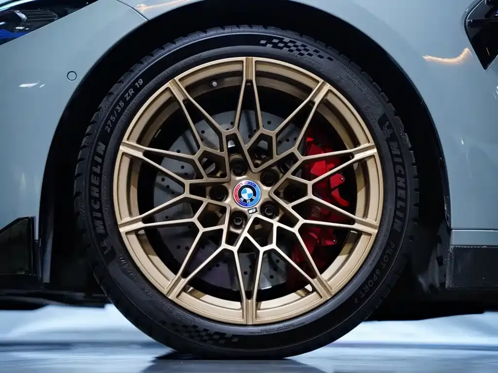BMW M3 — фото 9