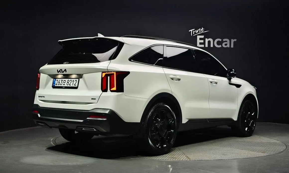 Kia Sorento — фото 4