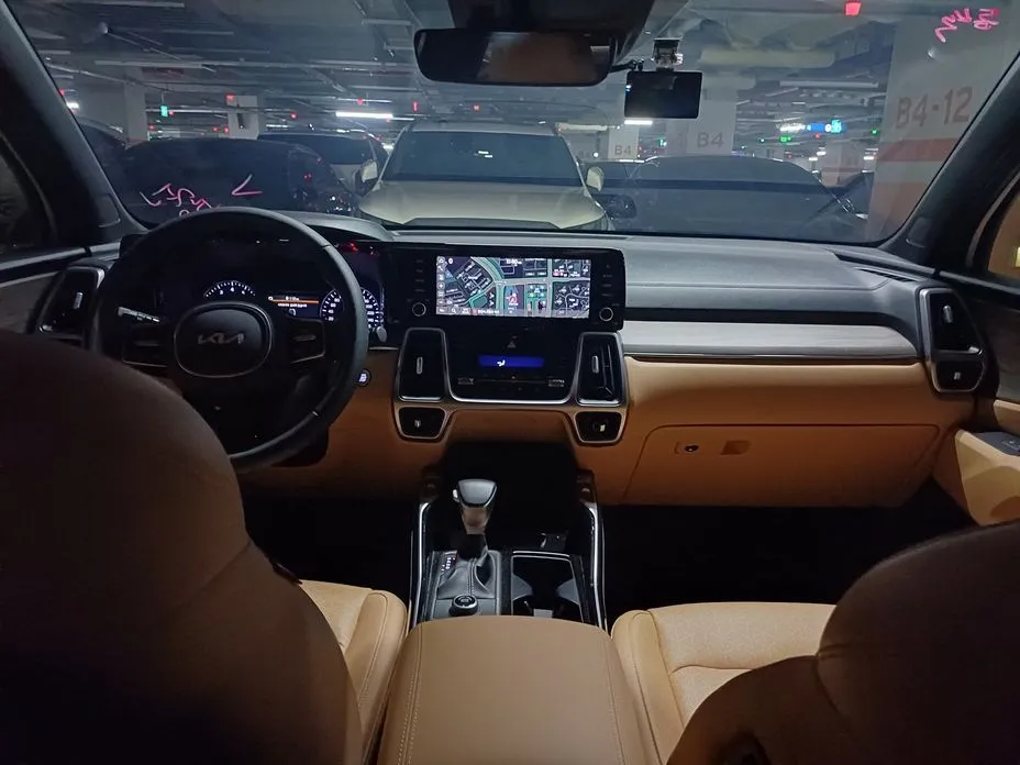 Kia Sorento — фото 3