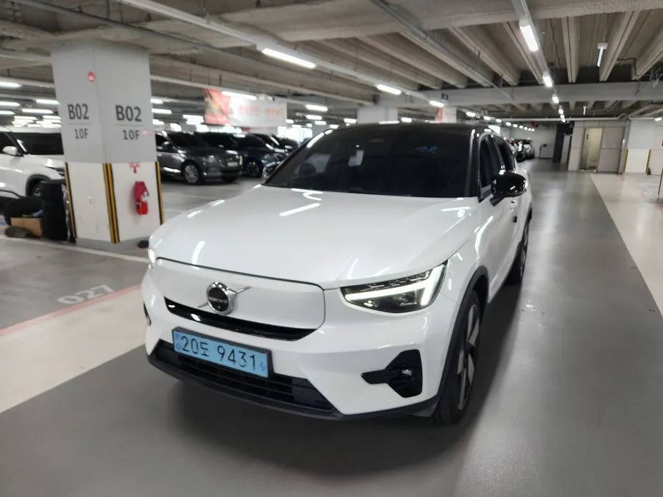 Volvo C40 — фото 1