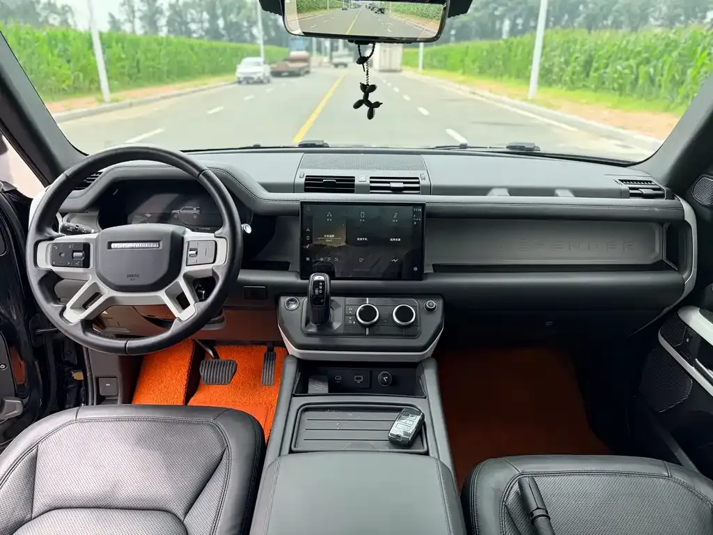 Land Rover Defender — фото 7