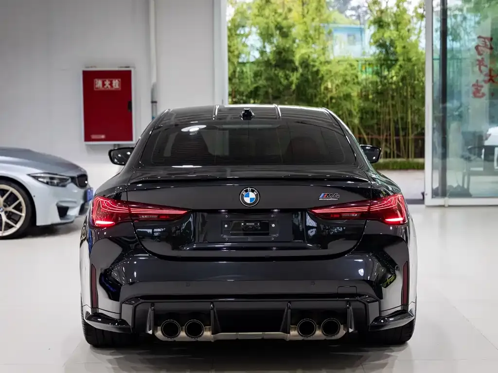 BMW M4 — фото 2