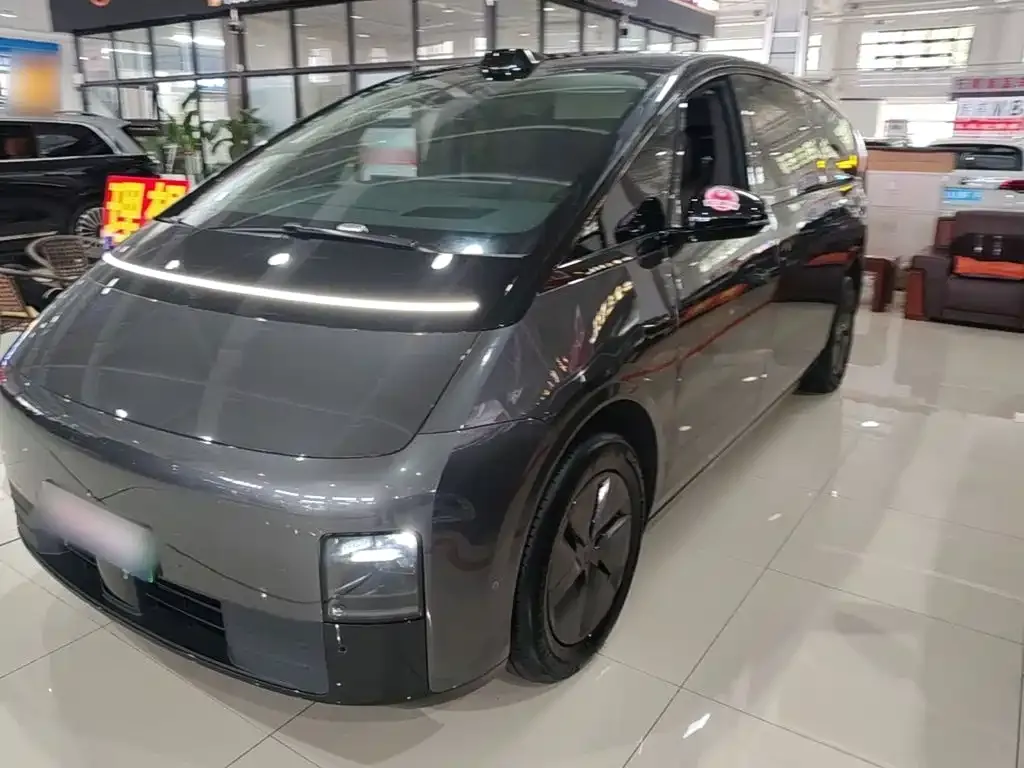 Li Auto MEGA — фото 5