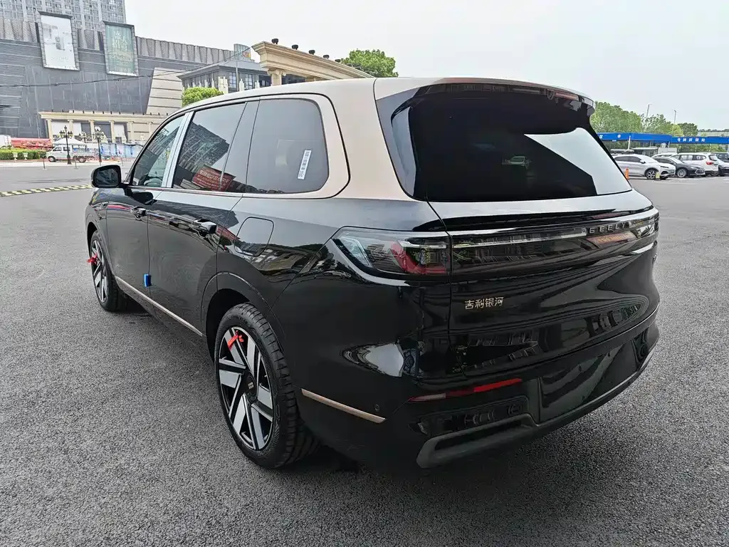 Geely Galaxy M9 — фото 5