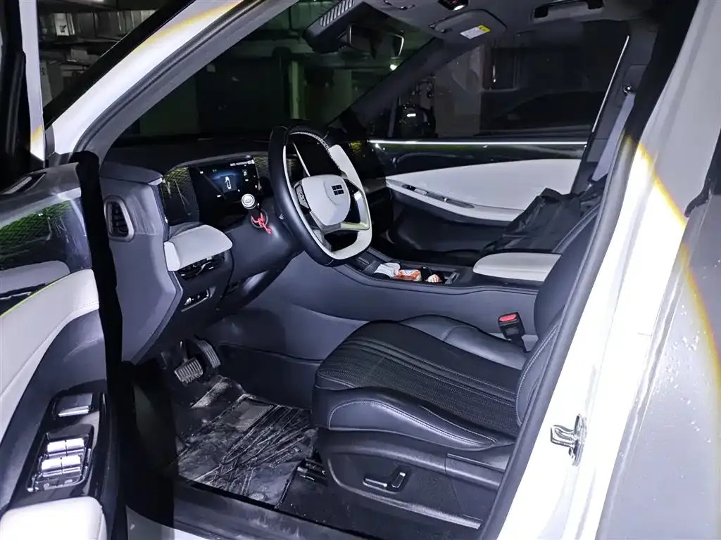 Geely Galaxy L7 — фото 6