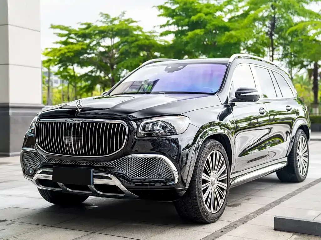 Mercedes-Benz GLS — фото 1