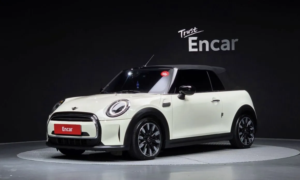 Mini Cooper Convertible — фото 1