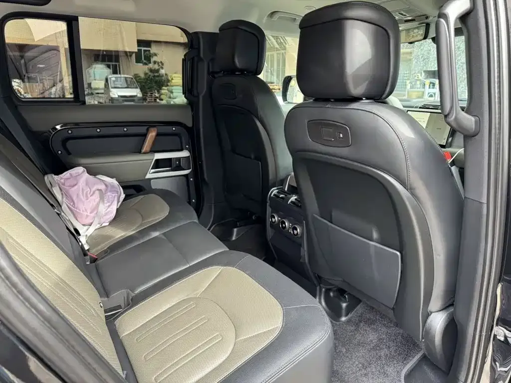Land Rover Defender — фото 4