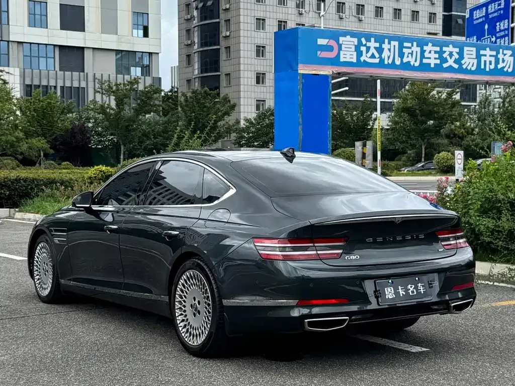 Genesis G80 — фото 10