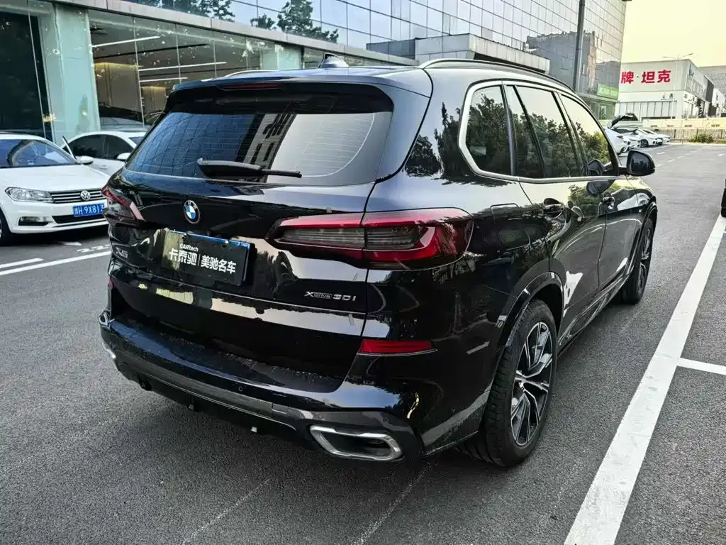 BMW X5 (Import) — фото 3
