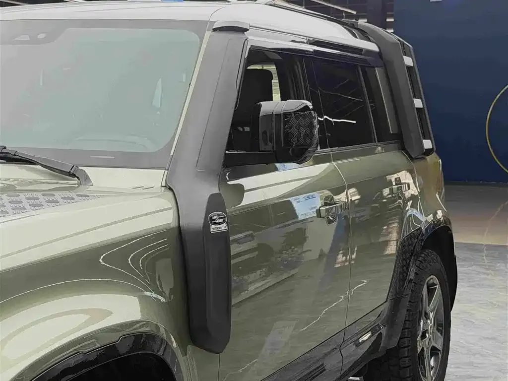 Land Rover Defender — фото 4