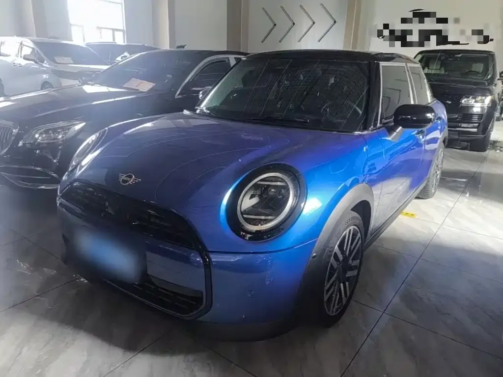 MINI Cooper (3-door) — фото 1