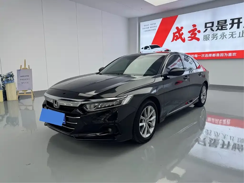 Honda Accord — фото 1