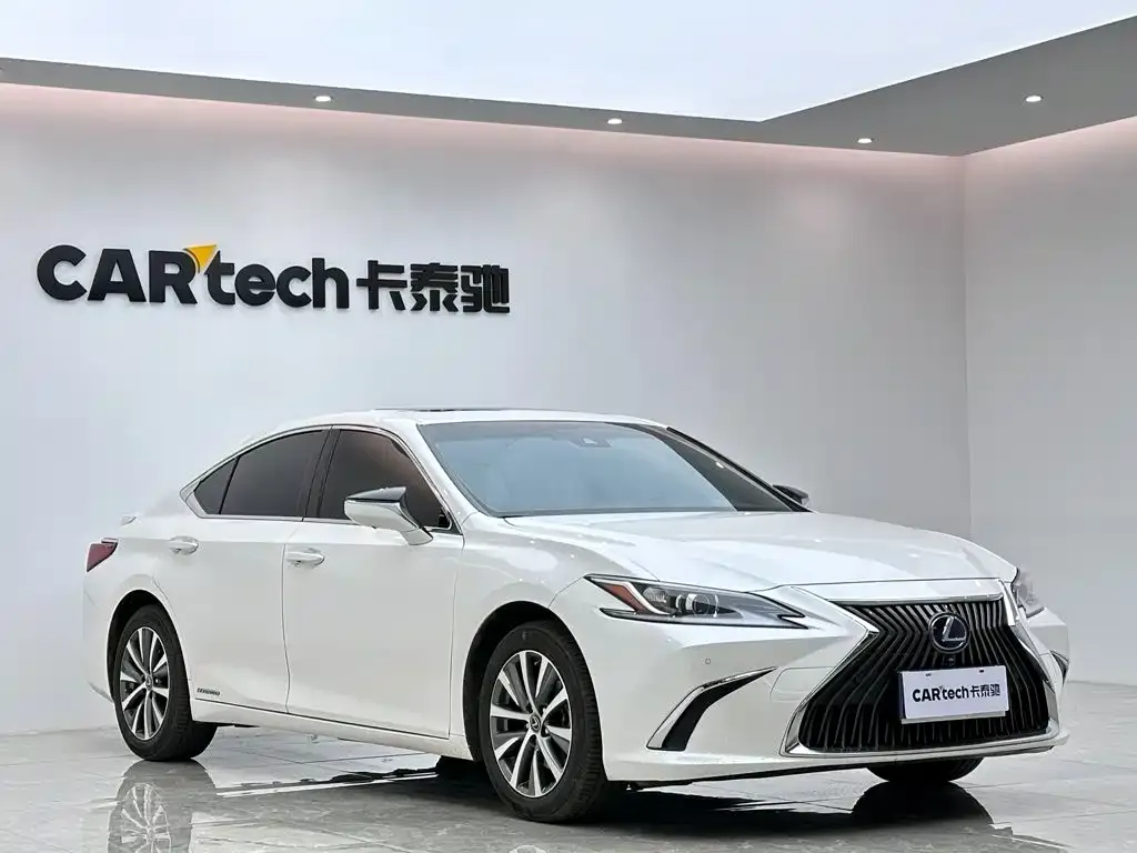 Lexus ES — фото 7