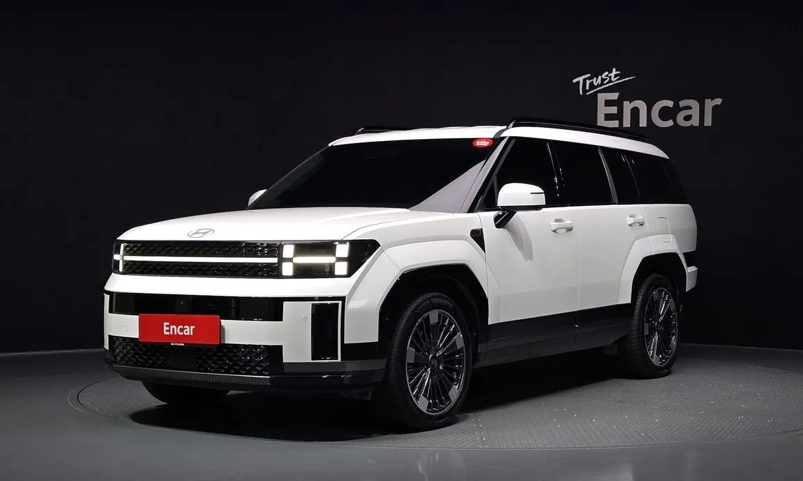 Hyundai Santafe — фото 1