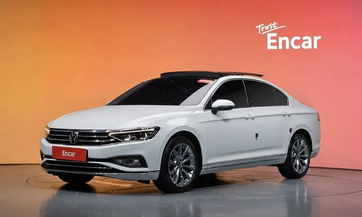 Volkswagen Passat — фото 1