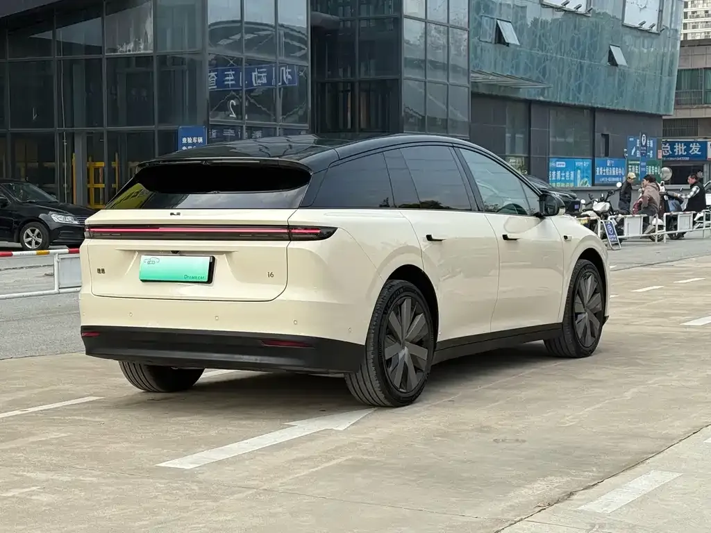 Li Auto Li i6 — фото 2