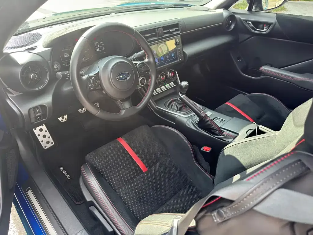 Subaru BRZ — фото 2