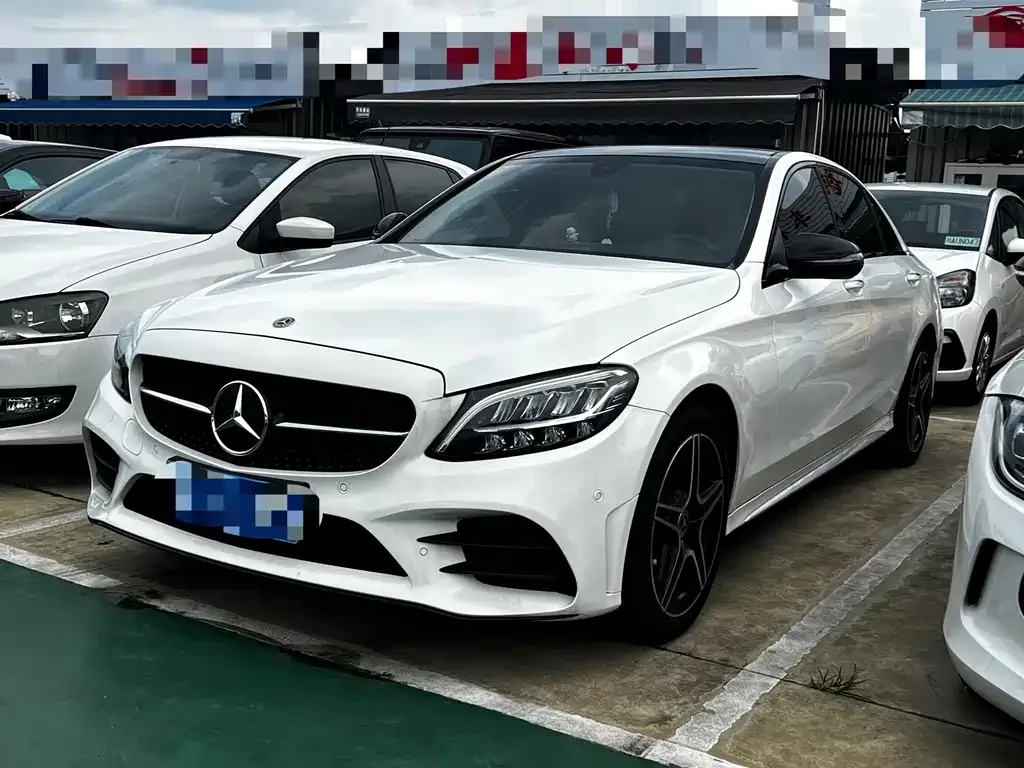 Mercedes-Benz C-Class — фото 1