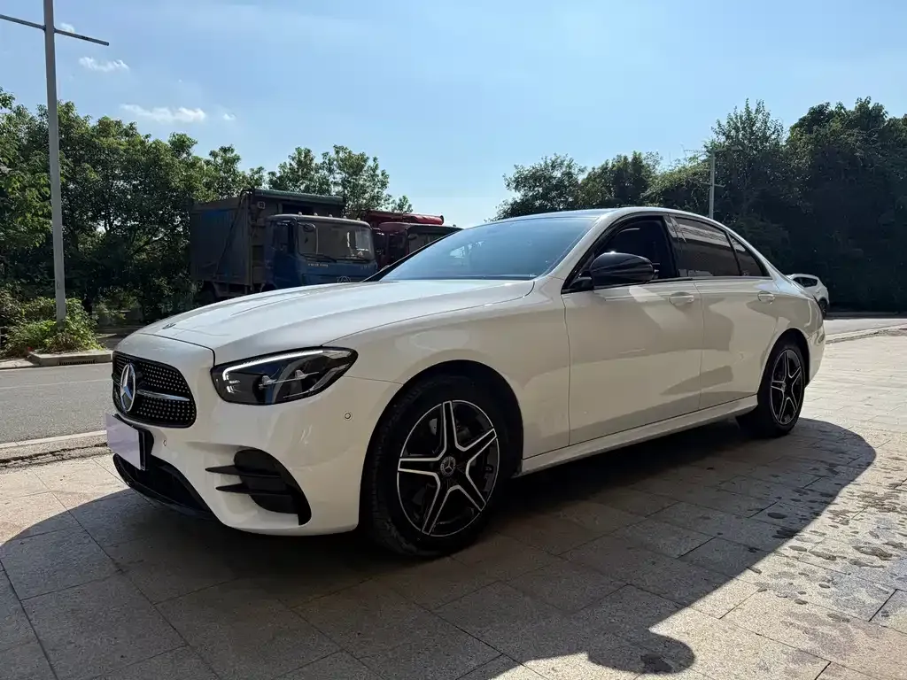 Mercedes-Benz E-Class (Import) — фото 1