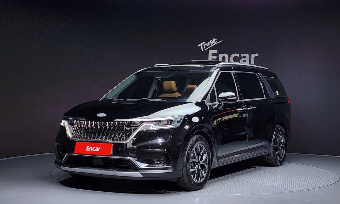 Kia Carnival — фото 1