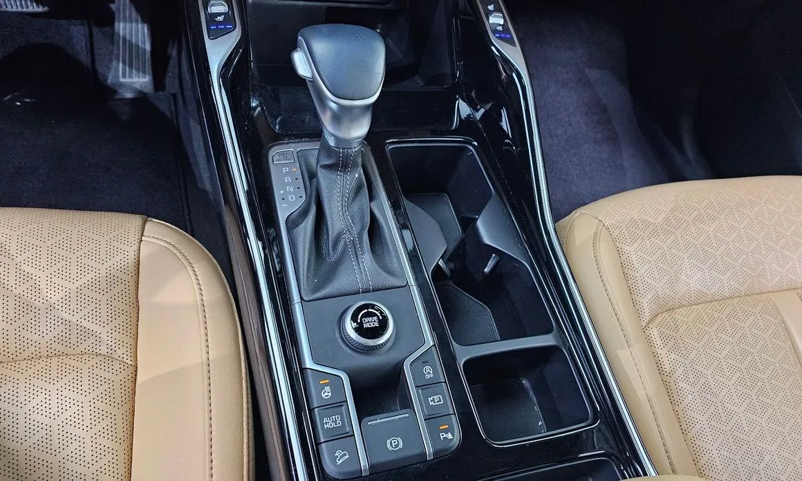 Kia Sorento — фото 5