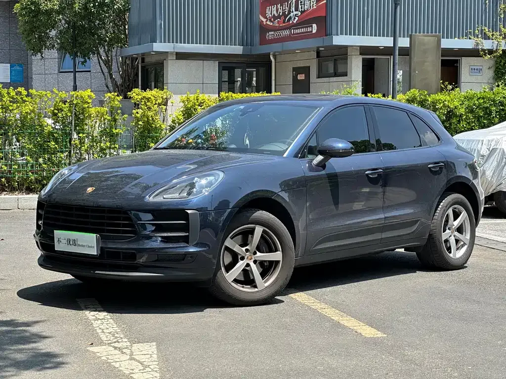Porsche Macan — фото 1
