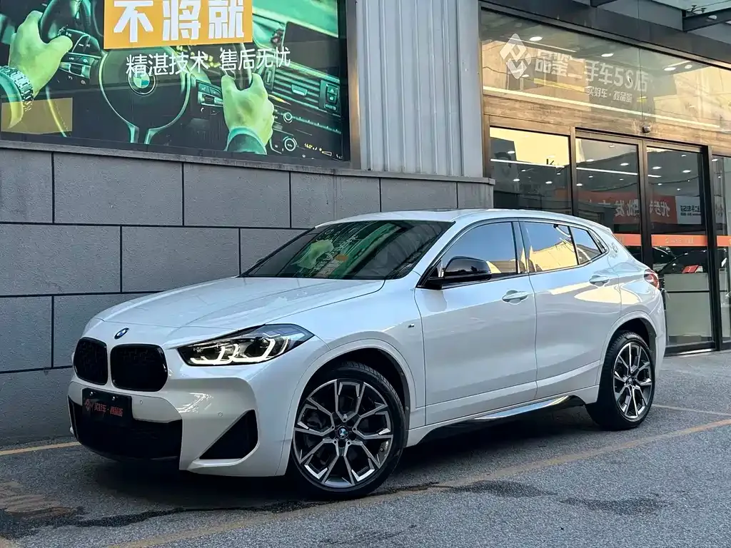 BMW X2 — фото 1