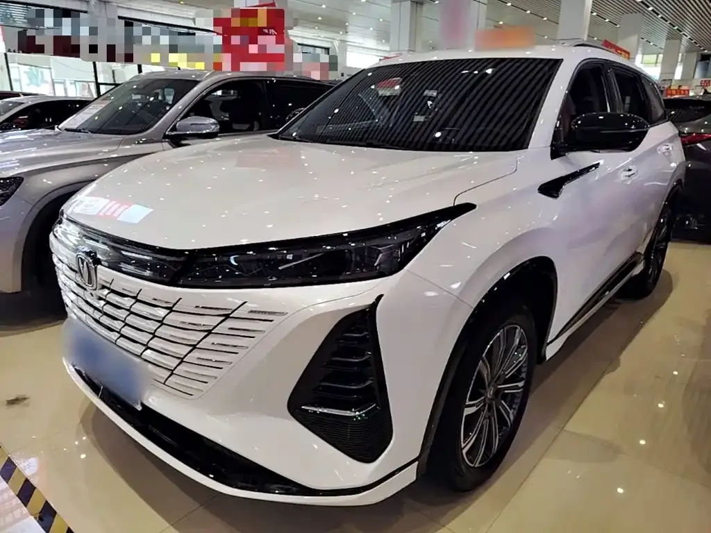 Changan CS75 PLUS — фото 1