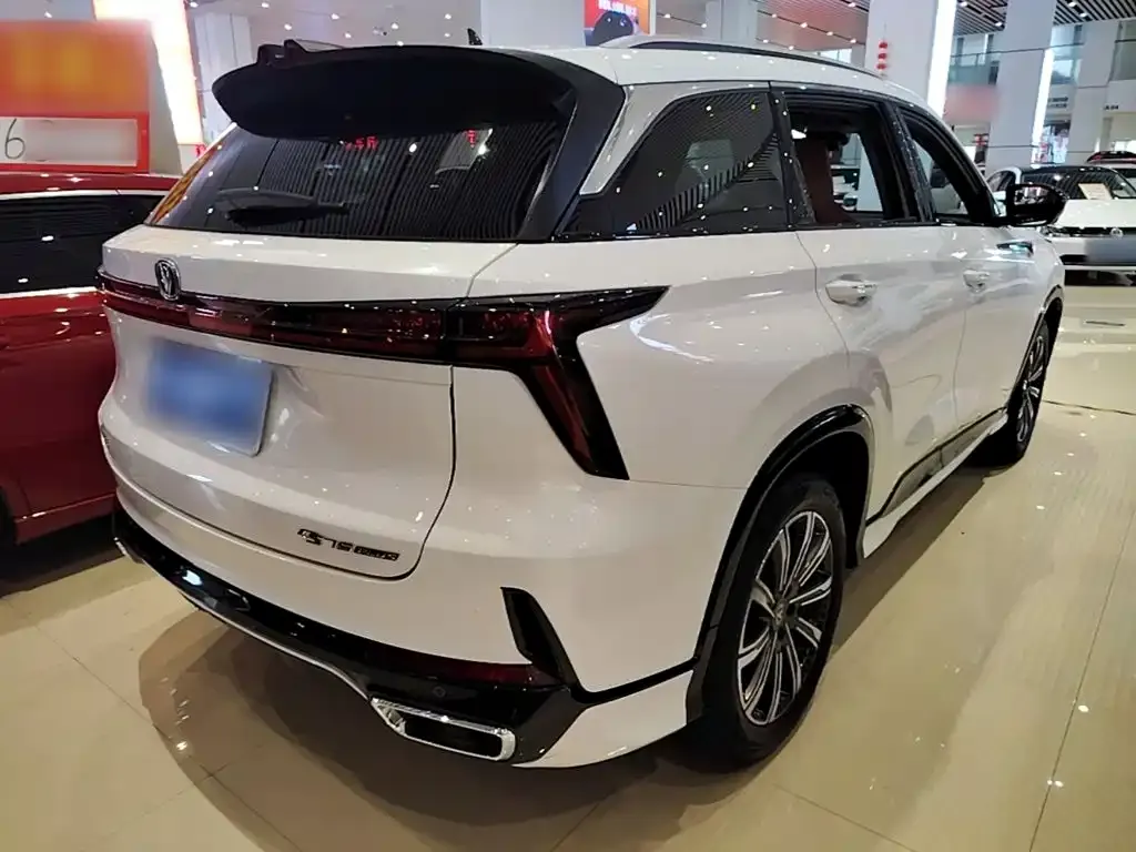 Changan CS75 PLUS — фото 8