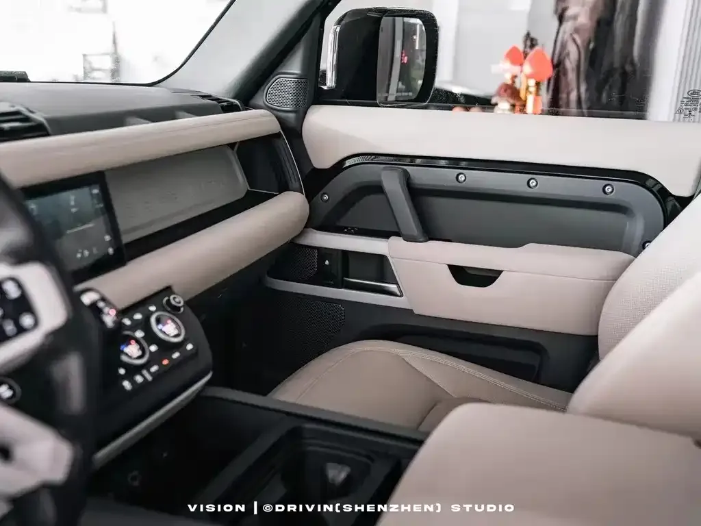 Land Rover Defender — фото 3
