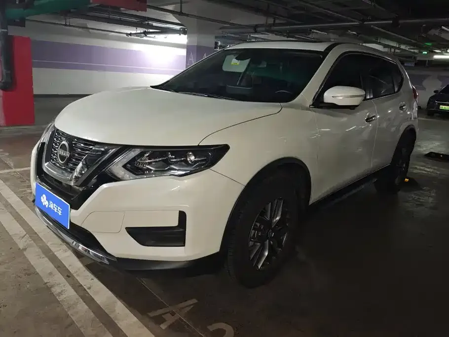 Nissan X-Trail — фото 1