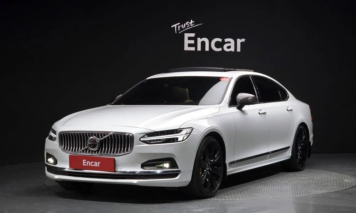 Volvo S90 — фото 1
