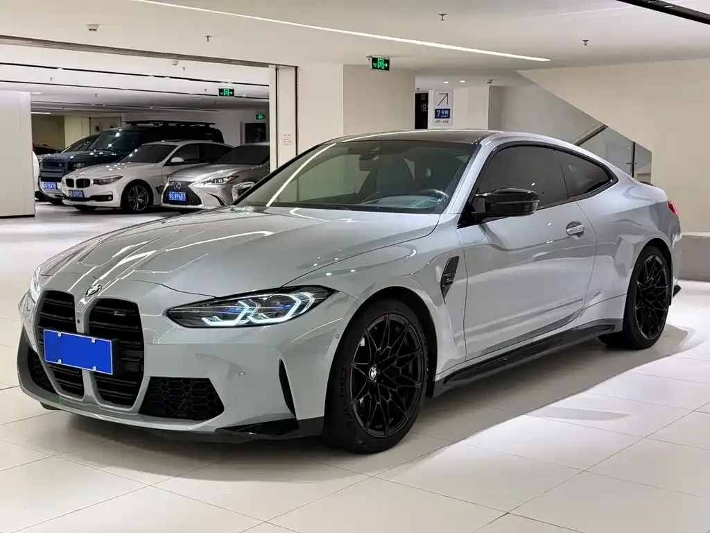 BMW M4 — фото 1