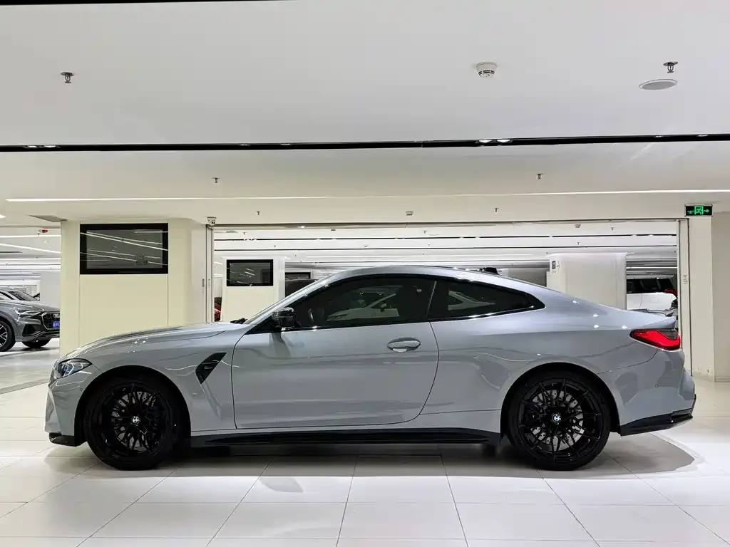 BMW M4 — фото 2