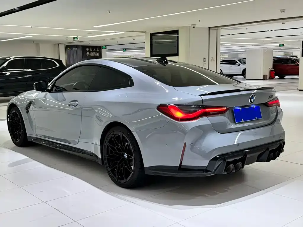 BMW M4 — фото 4