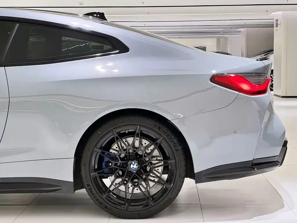 BMW M4 — фото 3