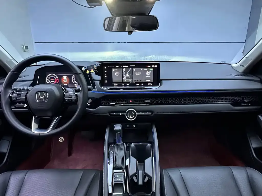 Honda Accord — фото 8