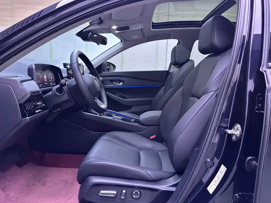 Honda Accord — фото 10