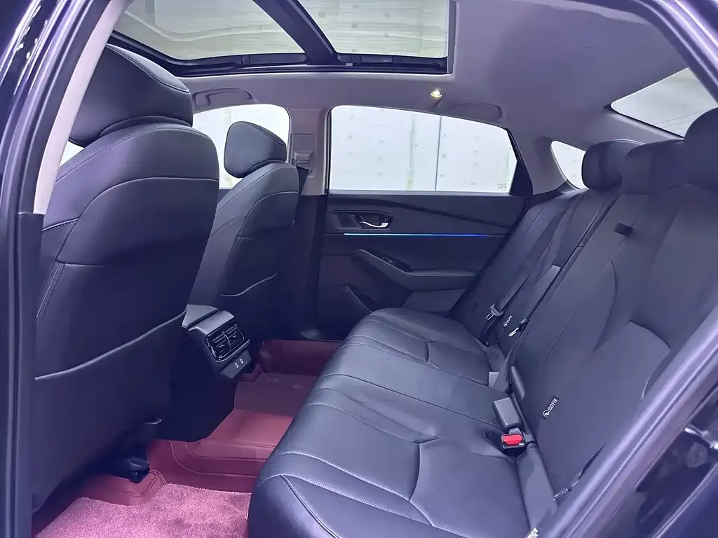 Honda Accord — фото 4