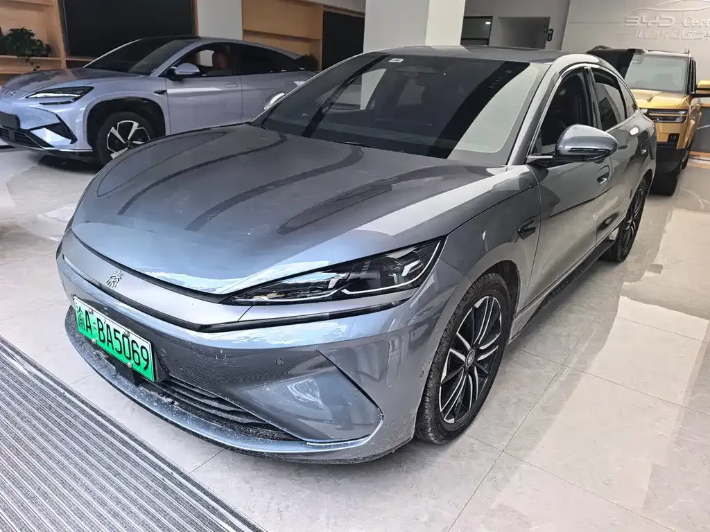 BYD Qin L — фото 1