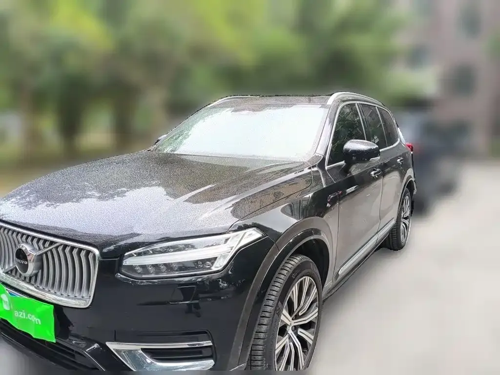 Volvo XC90 — фото 1