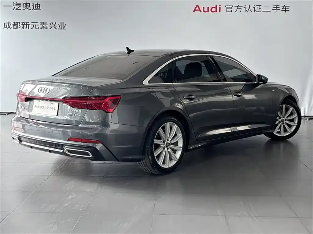 Audi A6L — фото 5