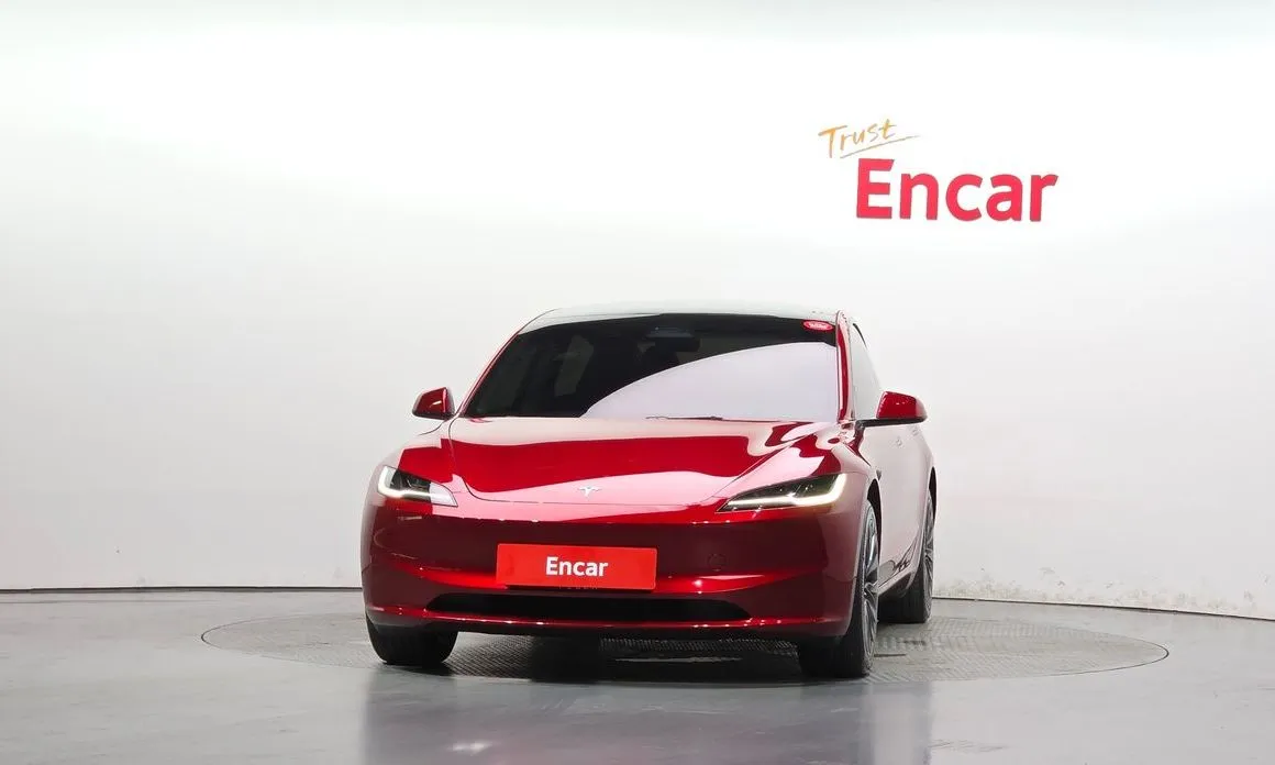 Tesla Model 3 — фото 8