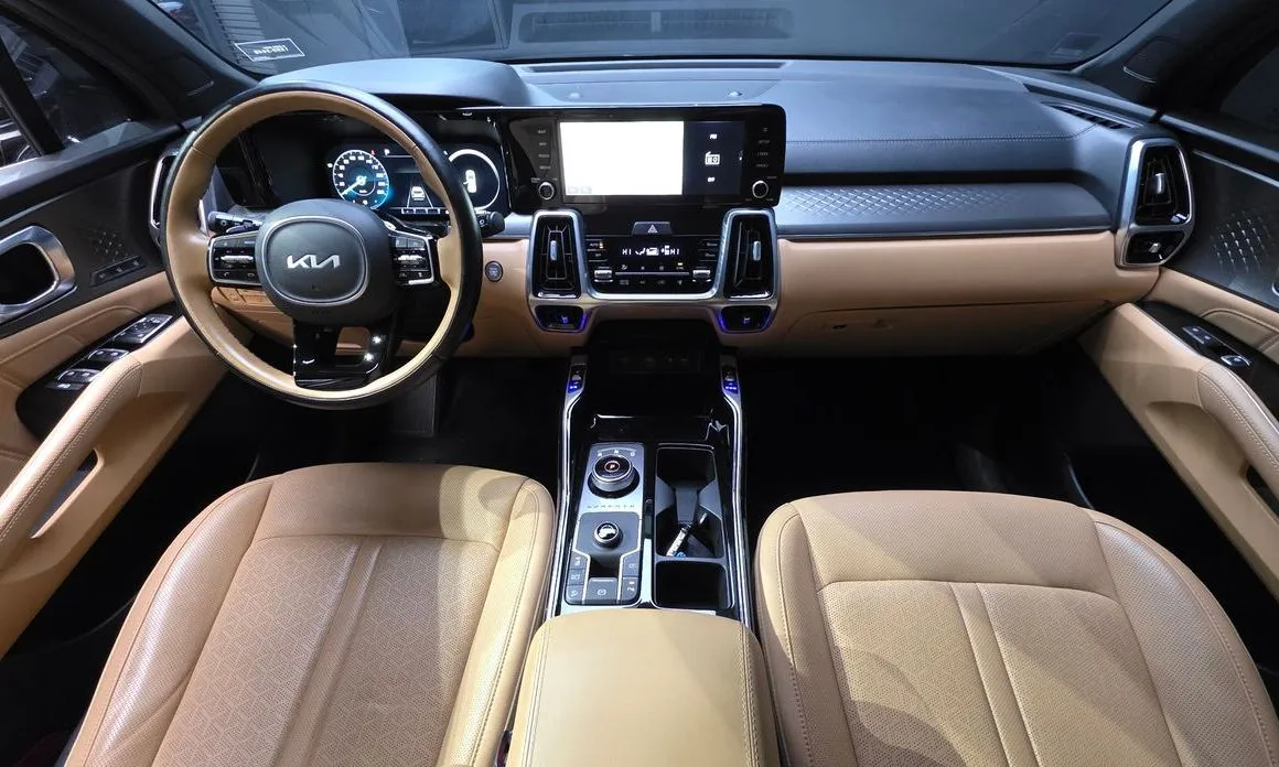 Kia Sorento — фото 8