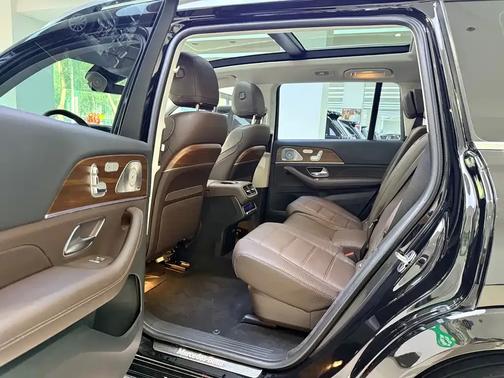 Mercedes-Benz GLS — фото 5