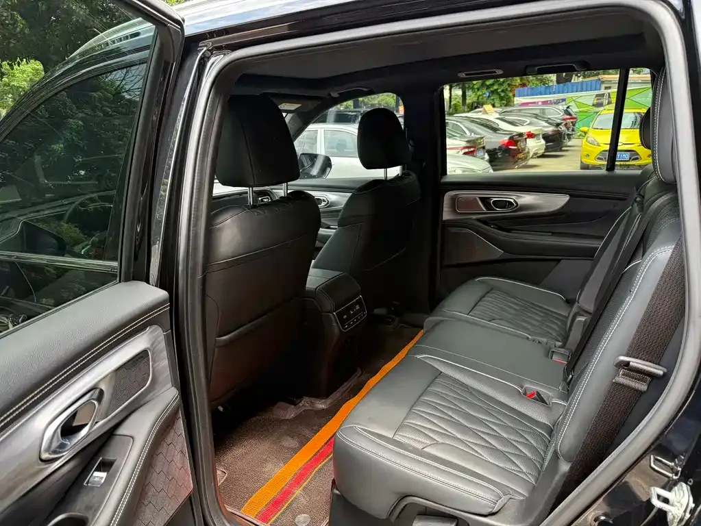 GAC Motor Trumpchi GS8 — фото 10