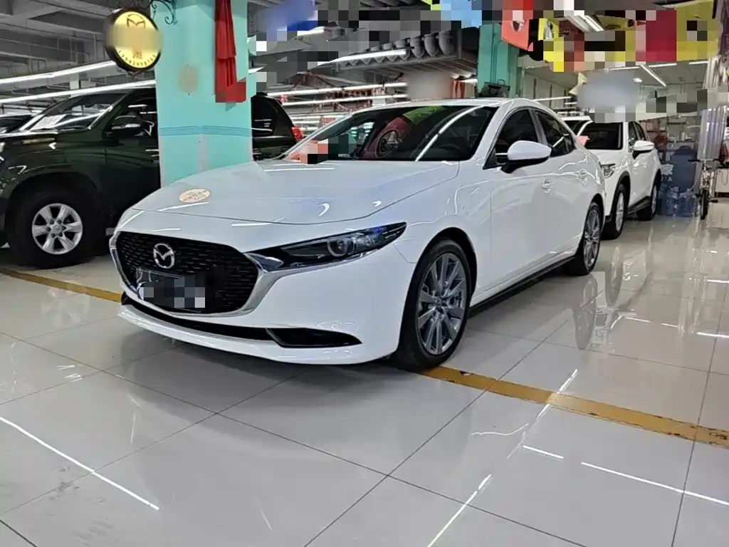 Mazda 3 Axela — фото 4