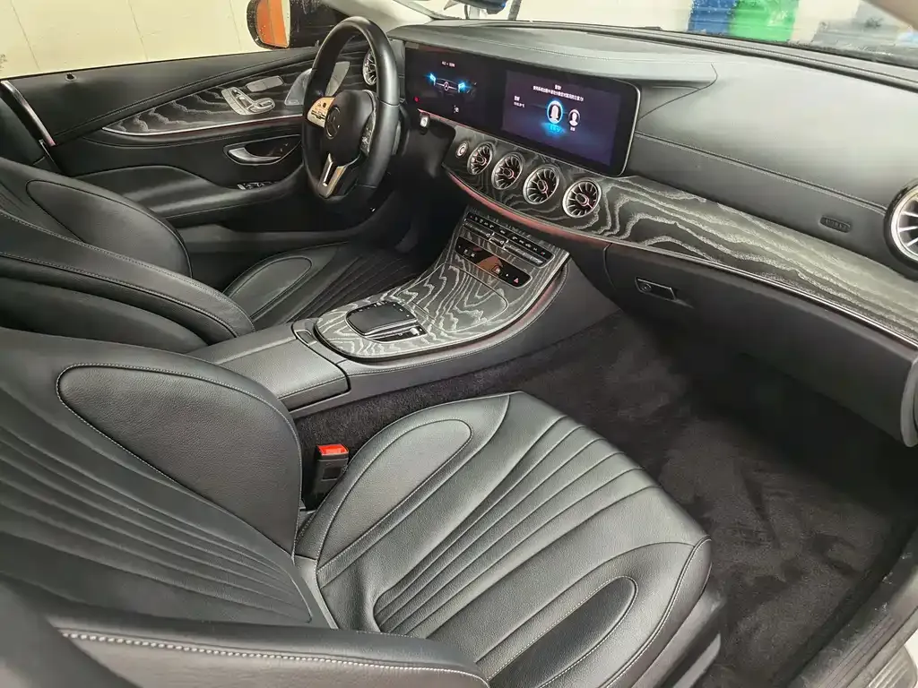 Mercedes-Benz CLS — фото 4
