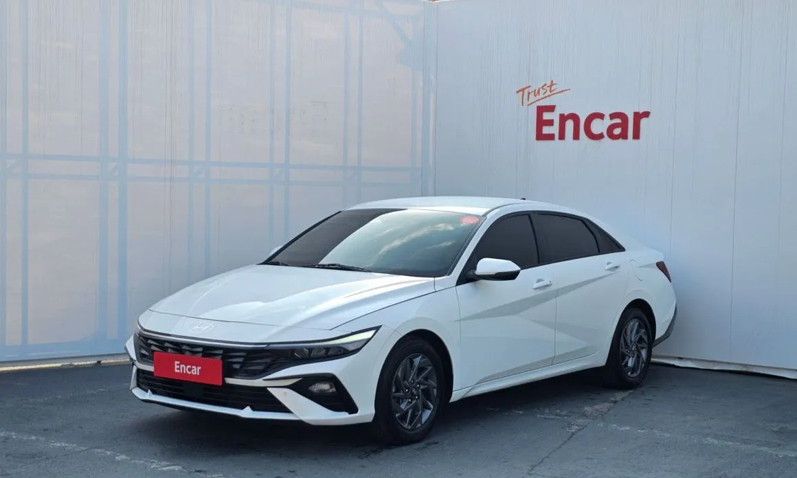 Hyundai AVANTE — фото 1